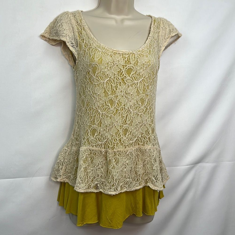 A’reve cream lace and green lace tunic top with scoop neck size small